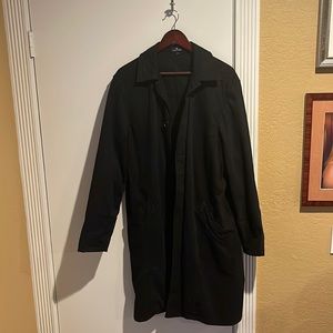 Men’s Vintage 1990’s 100% Cotton Trench/Overcoat in Men’s Size 2 by James Perse.